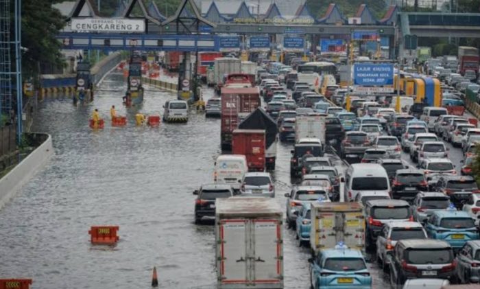 Banjir Kepung Jakarta: 14 Ruas Jalan dan 125 RT Terendam, Jakarta Selatan Jadi Wilayah Terparah