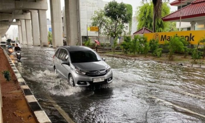 Banjir Jakarta Belum Surut, 90 RT dan 9 Ruas Jalan Masih Tergenang