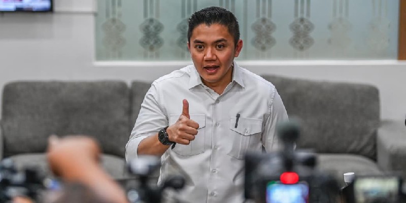 Seskab Teddy dan Ketum Kadin Bahas Sinergi Dunia Usaha hingga Proyek Motor Listrik Nasional
