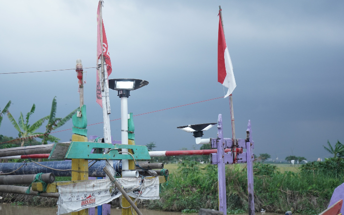 Program TJLS Pertamina NRE Hadirkan Lampu Tenaga Surya untuk Nelayan Pesisir