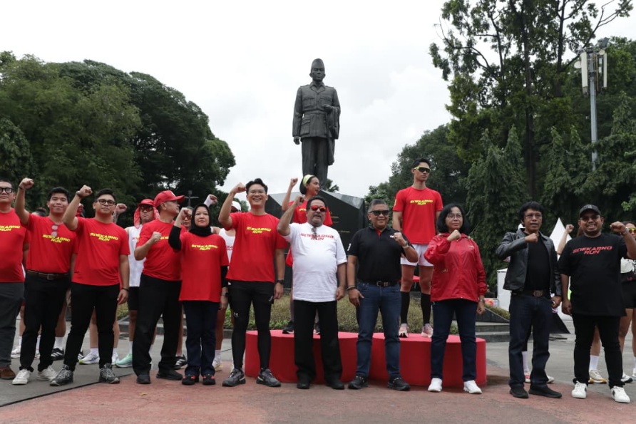 Peluncuran Jersey Soekarno Run 2026, PDIP Ajak Pemuda "Berlari di Atas Kaki Sendiri"