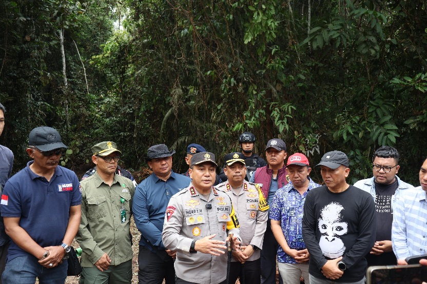 Kapolda Riau Irjen Herry Sambangi Lokasi Pembunuhan Gajah di Pelalawan: Kejar dan Adili Pelaku!