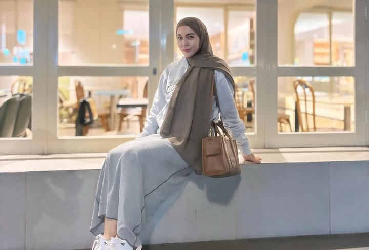 Label "Pelakor Syari" dan Permintaan Maaf Ratu Rizky Nabila yang Jadi Sorotan