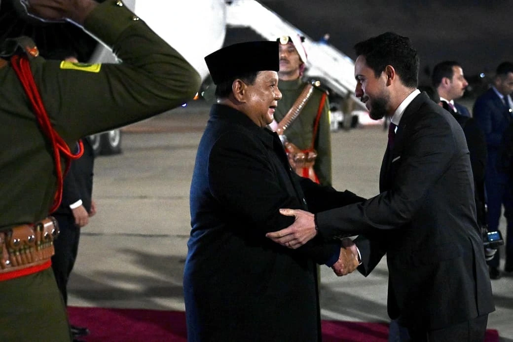 Rayakan 75 Tahun Diplomasi, Prabowo Temui Raja Abdullah II di Amman