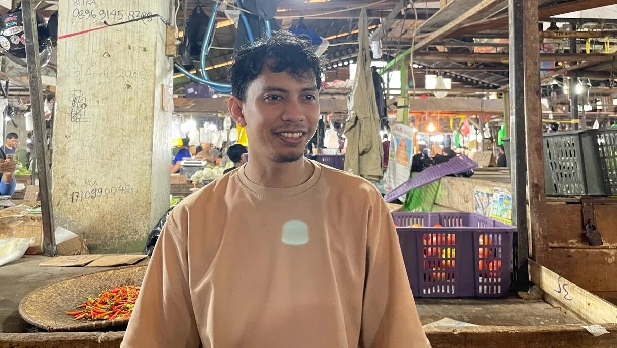 Jelang Sahur Perdana, Harga Cabai Keriting di Pasar Flamboyan Tembus Rp80 Ribu