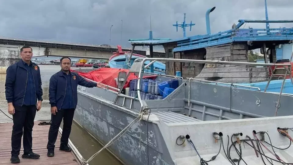 Bareskrim Polri Sita Kapal Pengangkut dalam Kasus Penyelundupan Pasir Timah Ilegal