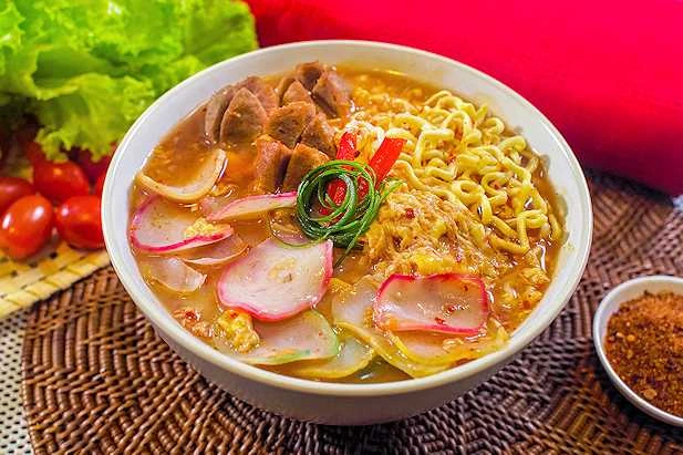 Waspada 'Lapar Mata' saat Bukber, Berikut Hidangan yang Harus Dihindari Penderita Asam Lambung