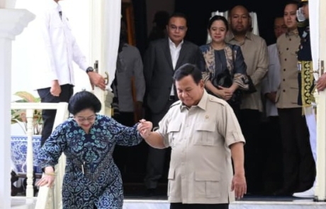 Satu Meja di Istana: Akankah PDIP Akhirnya Merapat ke Barisan Prabowo?
