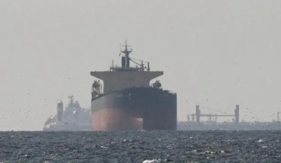 Ketegangan Memuncak: Iran Klaim Hak Legal Atas Selat Hormuz di Tengah Ancaman