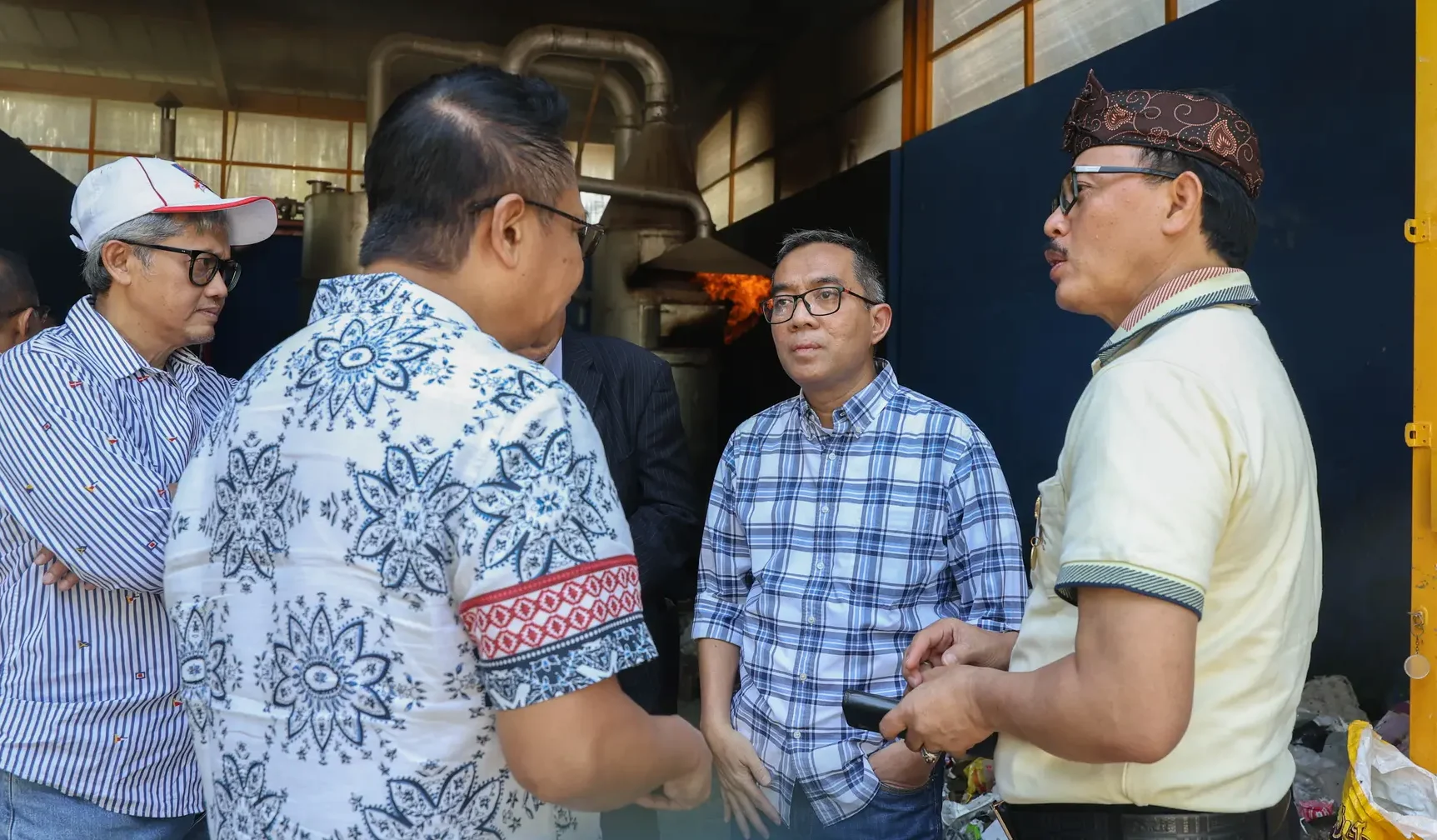 Sidak Teknologi Sampah di Unisba, Mendiktisaintek Dorong Pengolahan Berbasis Kecamatan