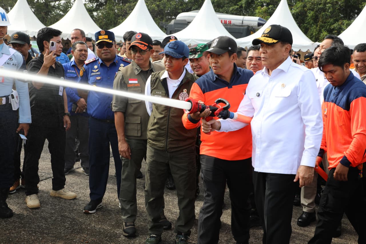 Antisipasi Kemarau Maret, Pemerintah Gelar Apel Siaga Karhutla dan Operasi Modifikasi Cuaca di Riau