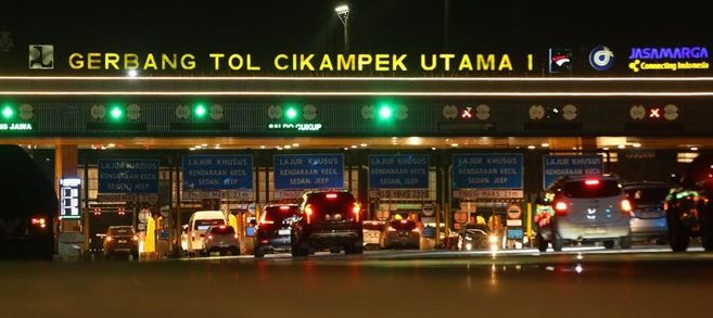 Mudik 28 Ramadan: Tol Japek Macet Hingga KM 19, Skema Contraflow dan One Way Resmi Diperpanjang