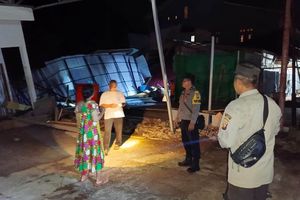Pergerakan Tanah di Sanggau Robohkan Tiga Ruko, Kerugian Ditaksir Mencapai Rp1,5 Miliar