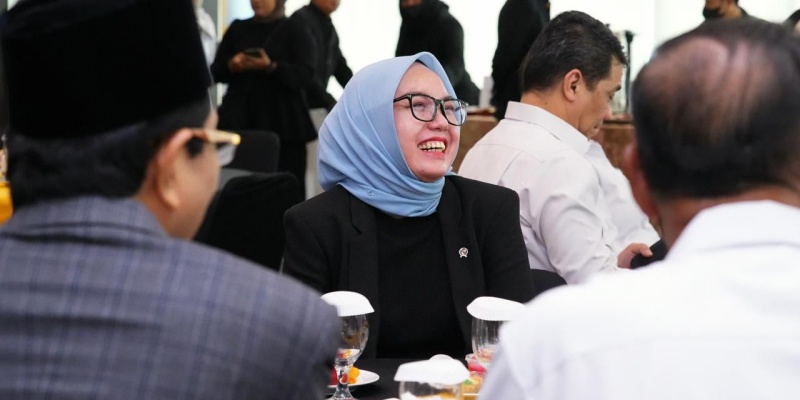 Targetkan Nol Persen Kemiskinan Ekstrem, Kemenkop Siapkan 30.000 Koperasi Merah Putih di Desa