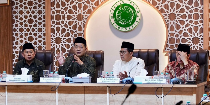 Kemenkop dan MUI Teken MoU: Perkuat Ekonomi Umat Lewat Koperasi Desa Merah Putih