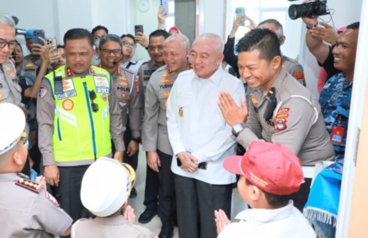 Gubernur H. Muhidin Apresiasi Safety Driving Center Polda Kalsel
