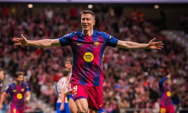 Dipaksa Turun Kasta! Syarat Ekstrem Barcelona untuk Kontrak Baru Lewandowski
