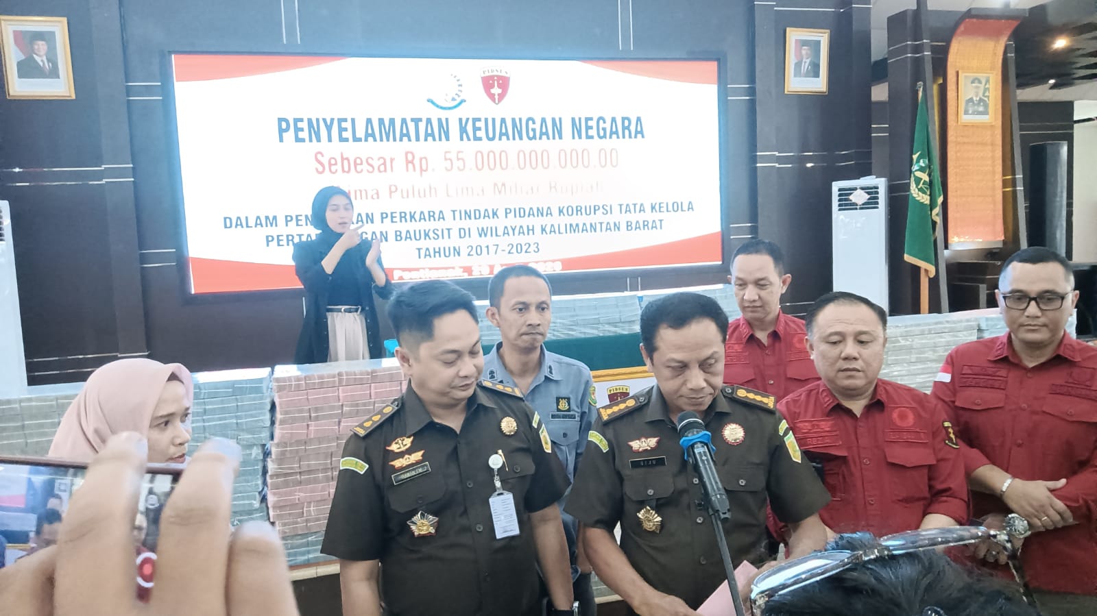Kejati Kalbar Amankan Lagi Rp55 Miliar dalam Penyidikan Korupsi Bauksit