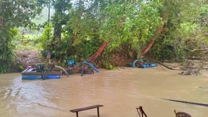 Sungai Botan Akek Keruh Total, Tim Gabungan Sita 15 Mesin Tambang Emas Ilegal di Meliau