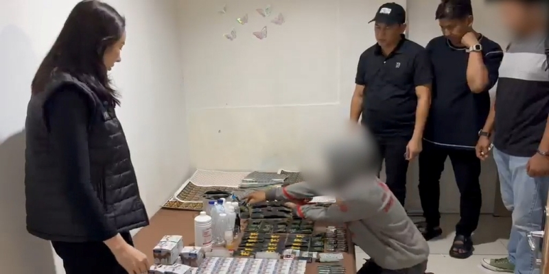 Polda Metro Jaya Bongkar Clandestine Lab Liquid Vape Narkoba Jenis Etomidate di Taman Sari