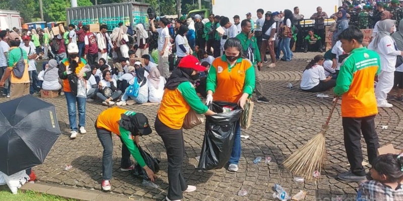 May Day 2026: Pasukan Oranye Kerahkan 1.400 Personel demi Jaga Kebersihan Kawasan Monas