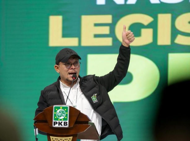 Hanif Dhakiri Desak Pemerintah Tingkatkan Lapangan Kerja dengan Genjot Investasi