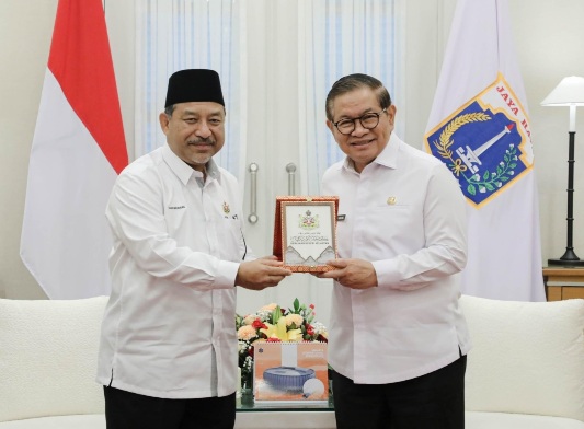 Gubernur Pramono dan Menteri Besar Kelanta Matangkan Rencana Pembukaan Rute Penerbangan Jakarta-Klantan