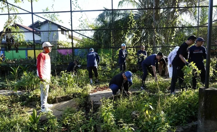 Wali Kota Banjarmasin Pimpin Aksi Bersih-Bersih di Taman Satwa dan Edukasi