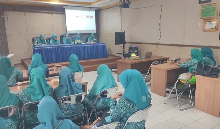 Tingkatkan Kinerja, TP PKK Banjarmasin Barat Bedah Aturan Administrasi Baru Hasil Rakernas X
