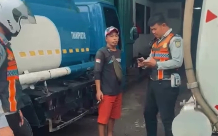 Parkir Liar Truk Tangki di Zafri Zam Zam Ditertibkan, Dishub Banjarmasin Respons Aduan Warga