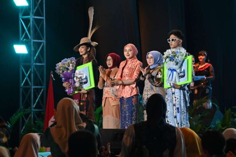 Gebrakan Dekranasda di HUT ke-69 Kalteng: Wastra Festival Sukses Pukau Publik!