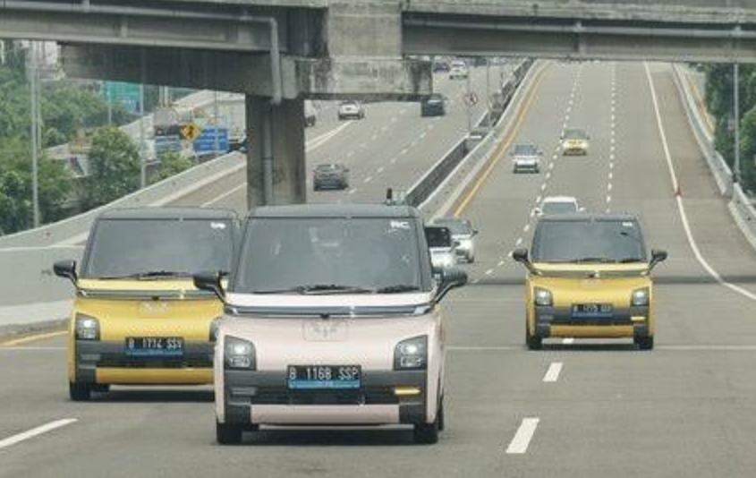 Kendaraan Listrik di Jakarta Tak Perlu Bayar Pajak dan Terbebas dari Aturan Ganjil-Genap