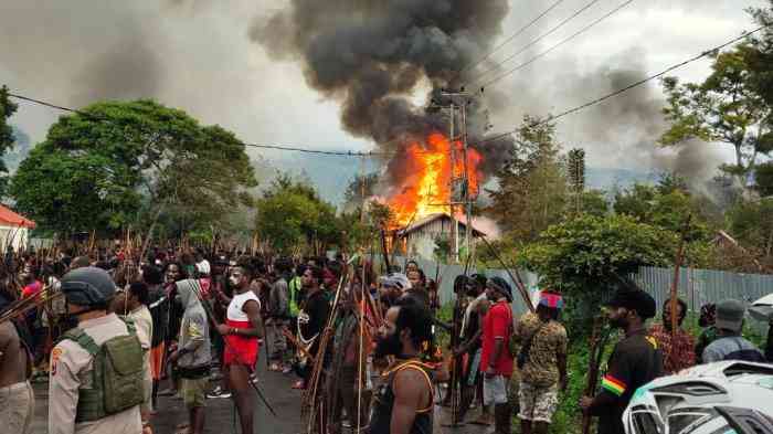 Perang Suku Pecah di Wamena: 13 Orang Tewas, Jembatan Roboh, dan Ratusan Warga Mengungsi