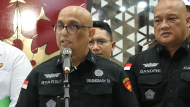 Usut Dugaan Perintangan Kasus Minyak Goreng, Kejagung Periksa Mantan Anggota Ombudsman Yeka Hendra