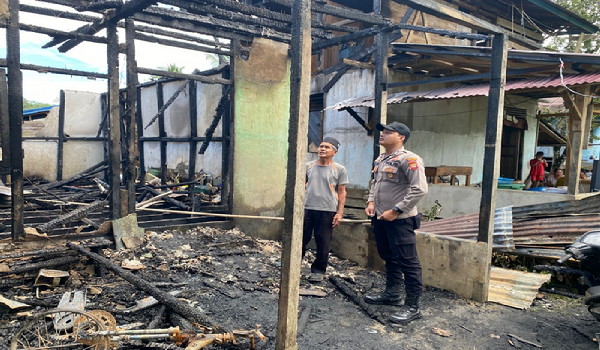 Kebakaran di Nanga Mahap Hanguskan Satu Rumah Warga akibat Korsleting Listrik