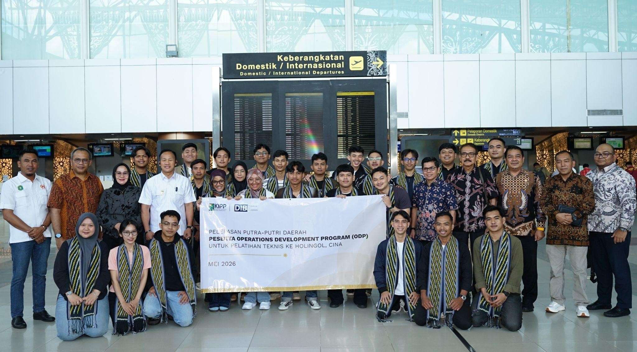 Siapkan SDM Hilirisasi Aluminium PT Dharma Inti Bersama Kirim 89 Pemuda ke Cina