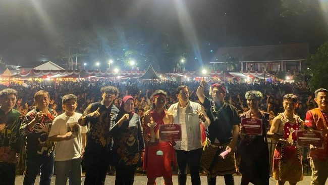 Ribuan Pengunjung Padati Penutupan Gawai Buktikan Keramahan Masyarakat Dayak Singkawang