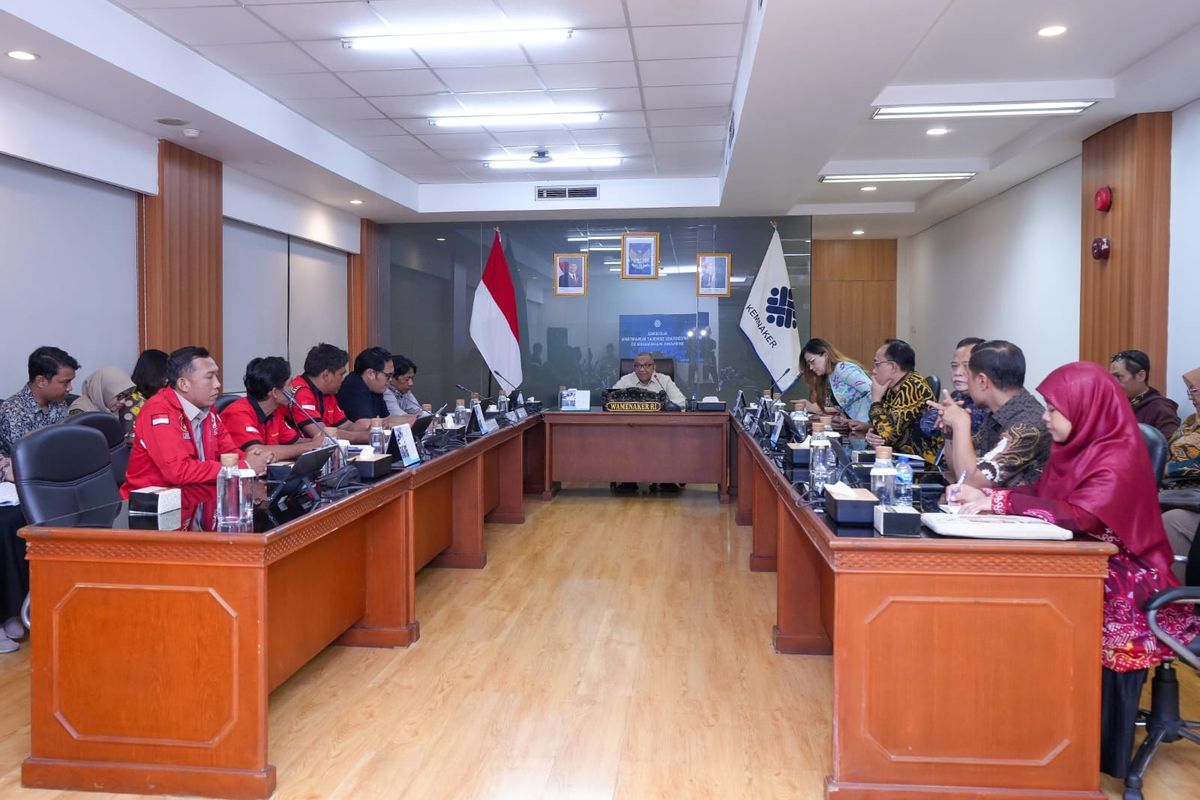 Kemnaker Sidak Kasus PHK 133 Buruh Pabrik Garmen PT Amos Indah Indonesia di KBN Cakung