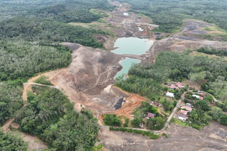Skandal Tambang Ilegal Banjar: Lahan Eks BIM Dikeruk Habis, Siapa Tutup Mata?