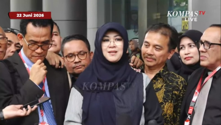 Jokowi Disebut Tak Berkepentingan Soal Penahanan Roy Suryo dan dr Tifa