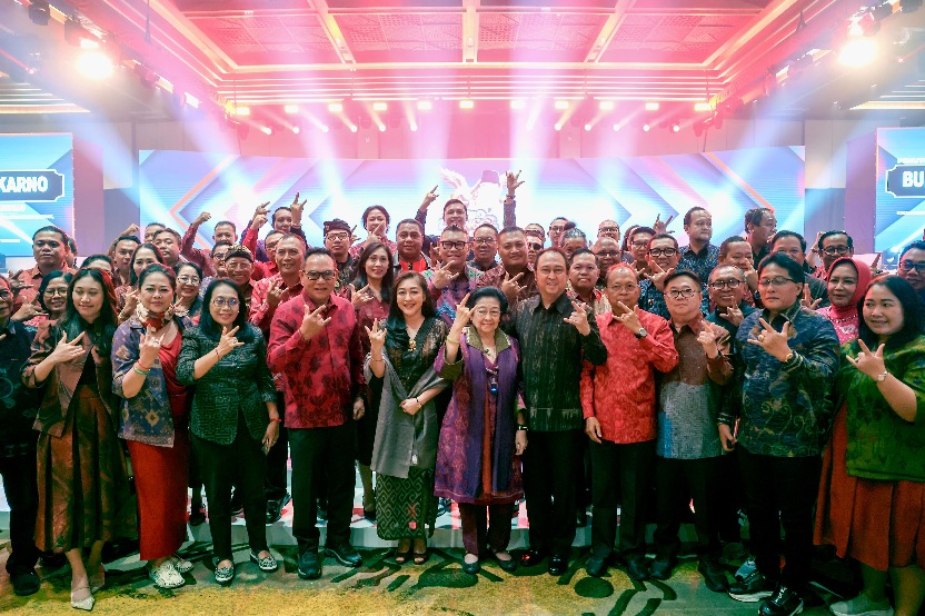 Koster Laporan ke Megawati: Ekonomi Kreatif Arak Bali dan Kopi Kintamani Tembus Pasar Dunia