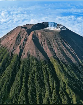 Sempat Ditutup Dua Bulan, Jalur Pendakian Gunung Slamet Resmi Dibuka Kembali
