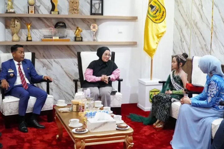 Wali Kota Banjarmasin Beri Restu Penuh, Riani Putri Ramadhan Siap Bersinar di Ajang Fashion Internasional