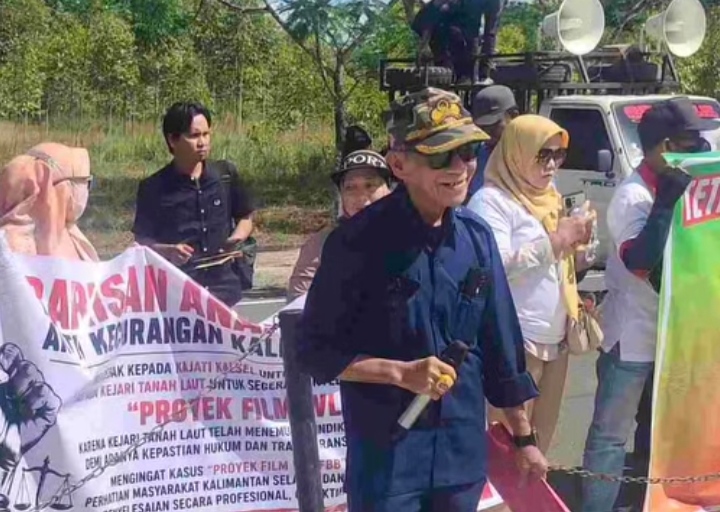 Desak Kejati Kalsel, Massa Aksi Tuntut Kejelasan Kasus Korupsi Rp3,3 Miliar