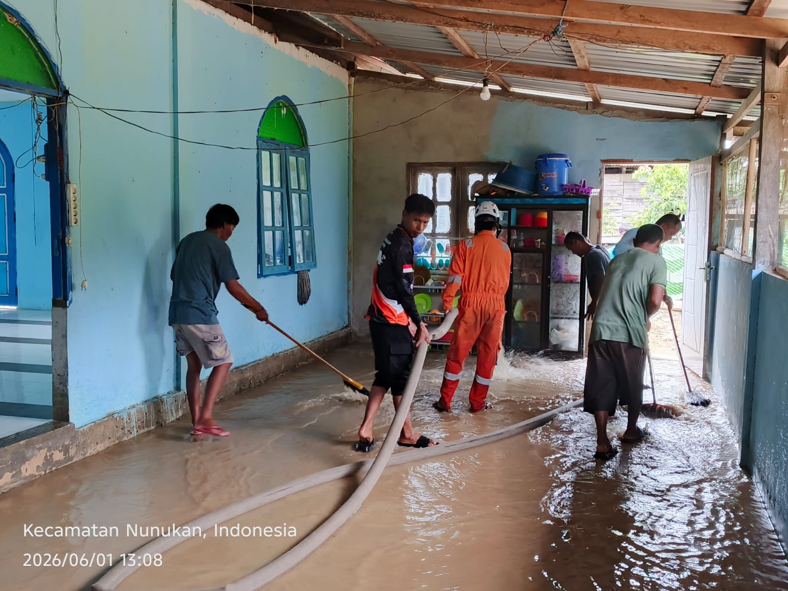 Peralihan Musim, BNPB Laporkan Karhutla di Sumatra dan Bencana Hidrometeorologi di Indonesia Timur
