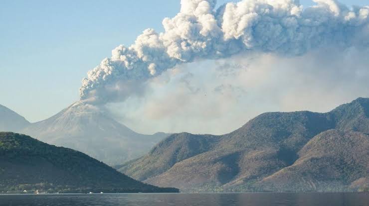 Rusak Parah Terdampak Erupsi Gunung Lewotobi, Puskesmas Boganatar Sikka Bakal Dibangun Baru Rp 8,4 Miliar
