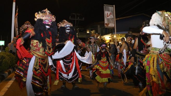Potret Harmoni Keberagaman Tampil Beda Pada Puncak Singkawang Grebeg Suro 2026