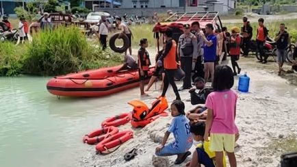 Tim Gabungan Lakukan Pencarian Pelajar Tenggelam di Danau Biru Sintang