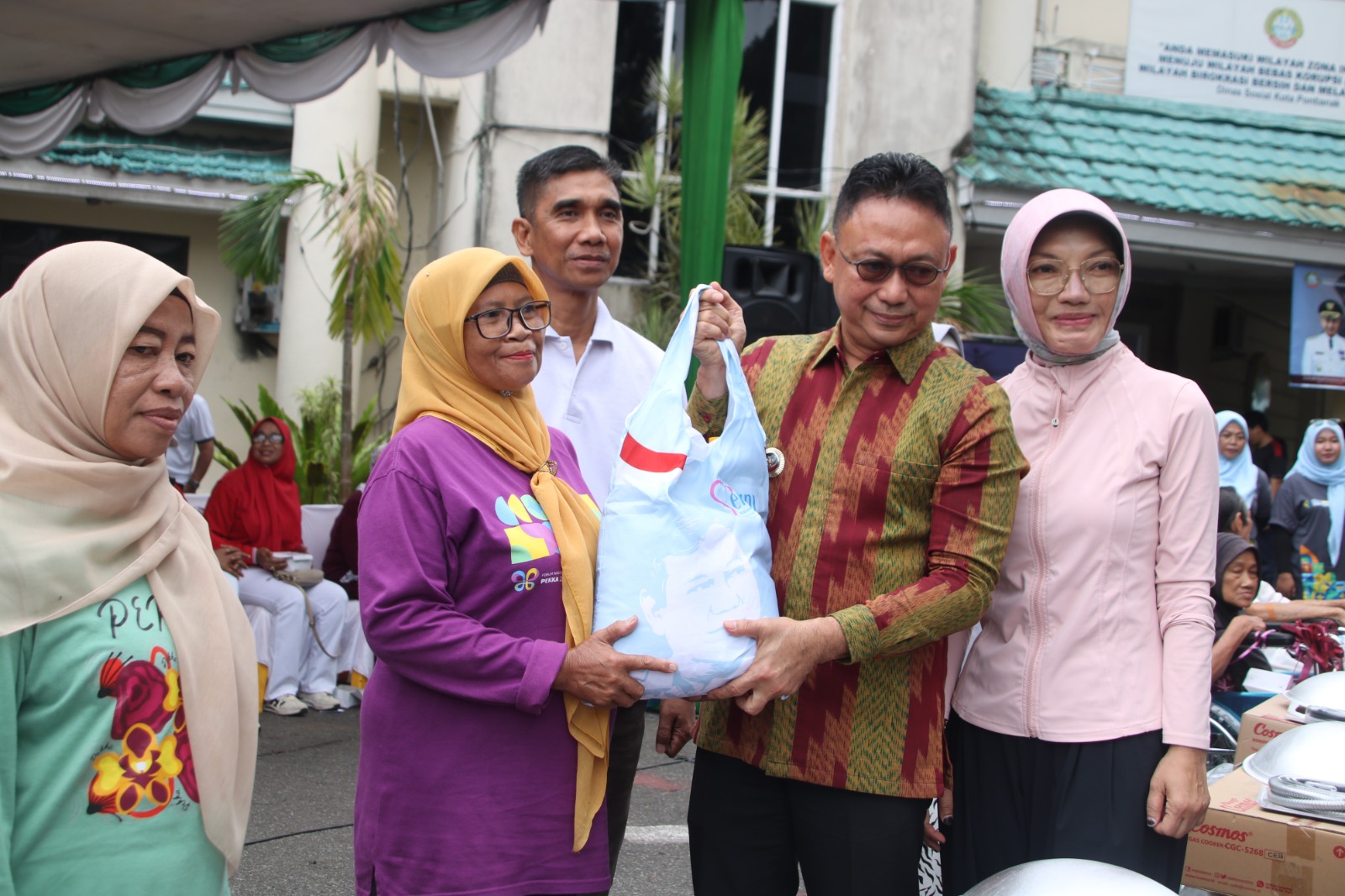 Pemkot Pontianak Tingkatkan Kualitas Hidup Lansia Lewat Ruang Terbuka Hijau dan Fasilitas Publik