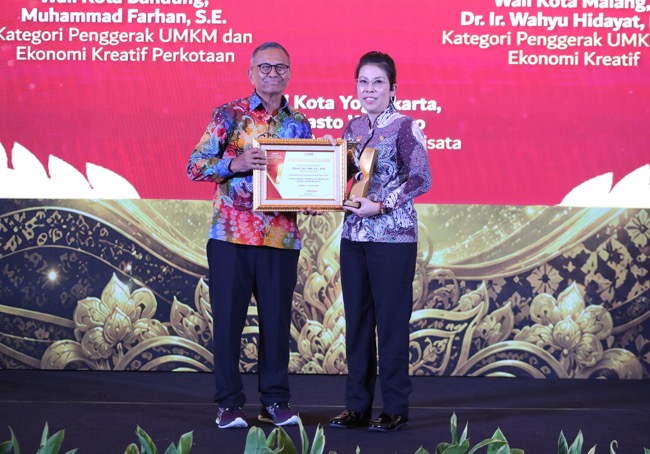 Tjhai Chui Mie Dedikasikan Penghargaan Nasional untuk Tingginya Toleransi Warga Kota Singkawang
